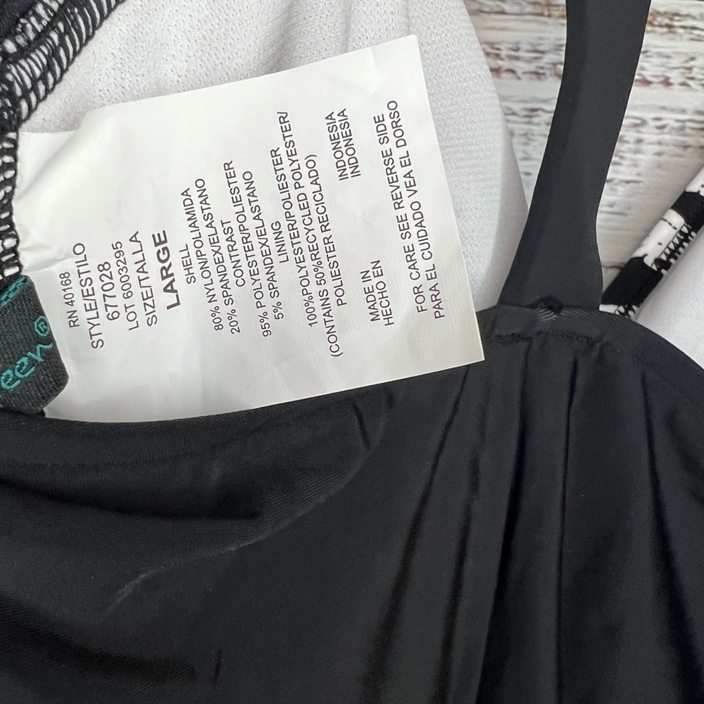 Aqua Green NWT Large swimsuit black and white - Picture 11 of 12